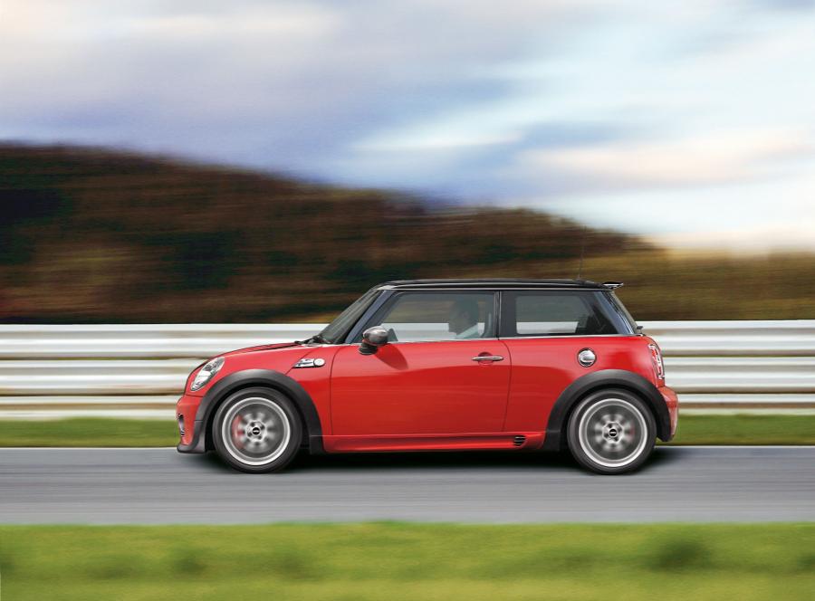  Mini Cooper JCW Clubman 2009 года  (фото 27 из 41)